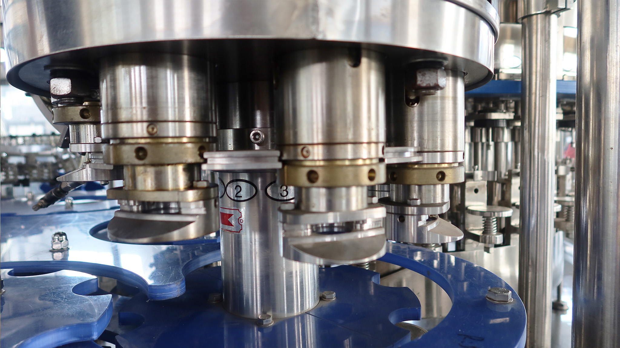 Glass Bottle Carbonated Soft Drink Filling Machine7